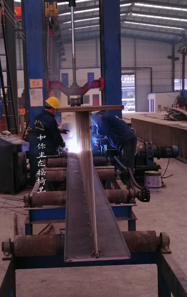 甘肃红古钢结构厂H型钢组立机